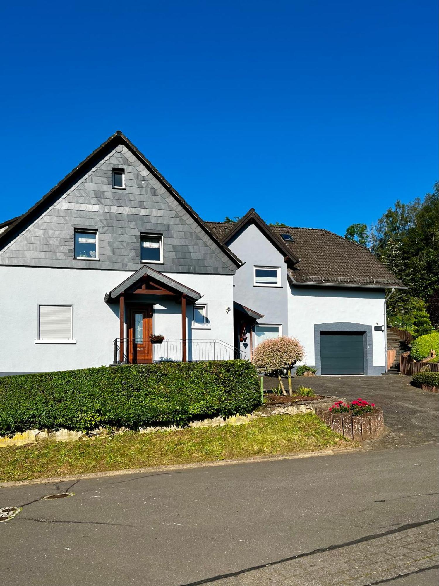 Deine-Eifel-Ferienwohnung Feusdorf Екстер'єр фото